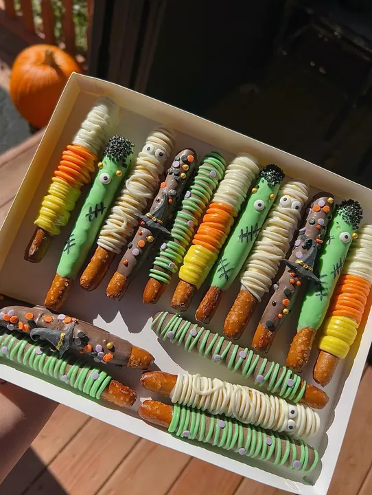 Chocolate pretzel rods